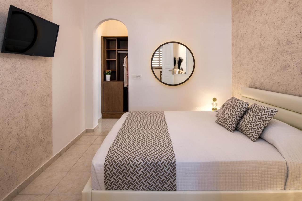 Astir Thira Hotel Fira  Ngoại thất bức ảnh