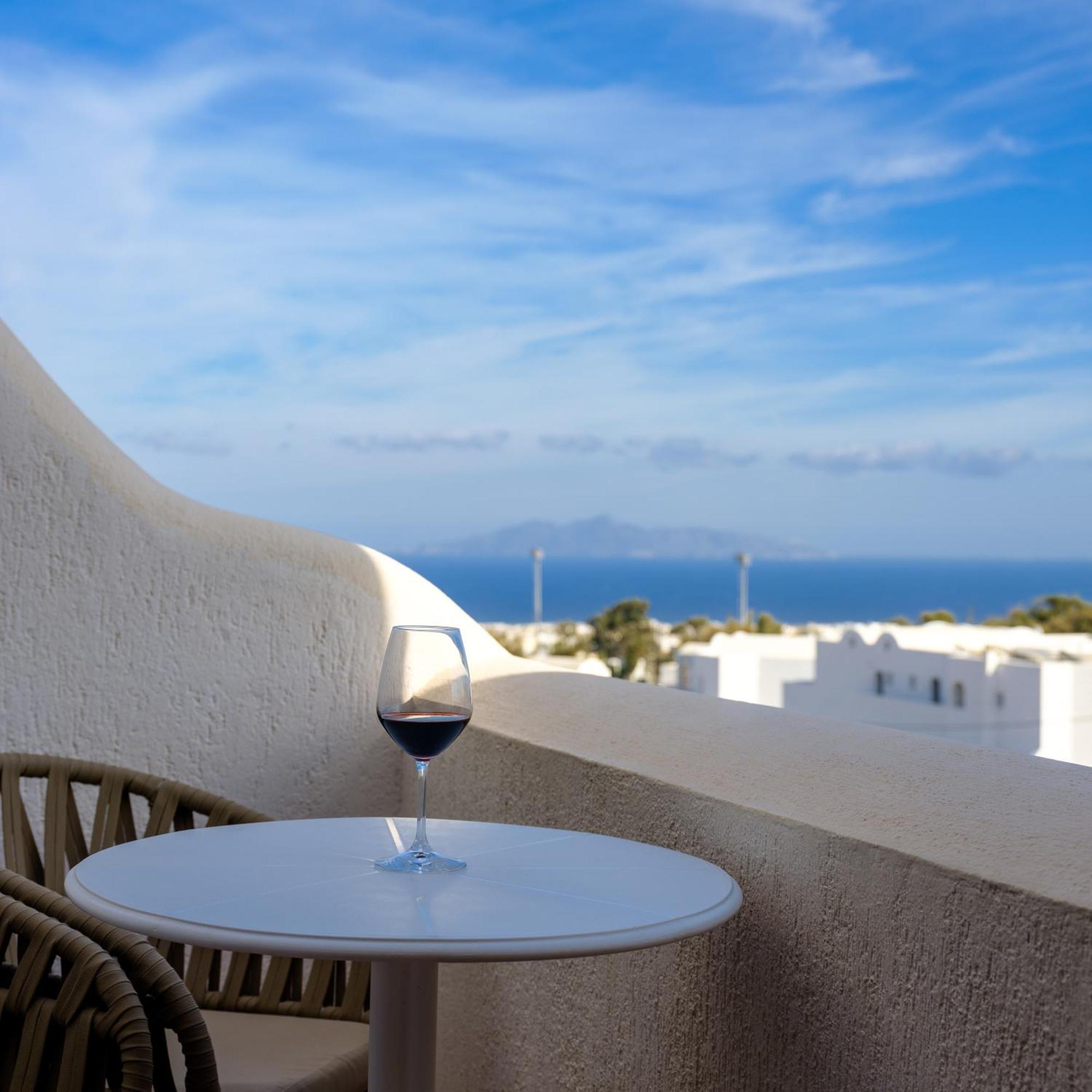 Astir Thira Hotel Fira  Ngoại thất bức ảnh